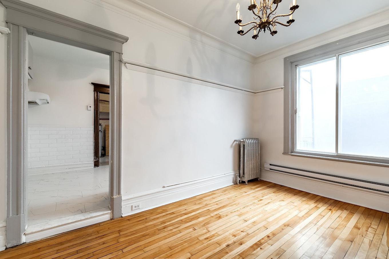 Dining room - 7457 - 7461 Av. De L'Épée, Montréal (Villeray/Saint-Michel/Parc-Extension), QC - Indoor Photo Showing Other Room