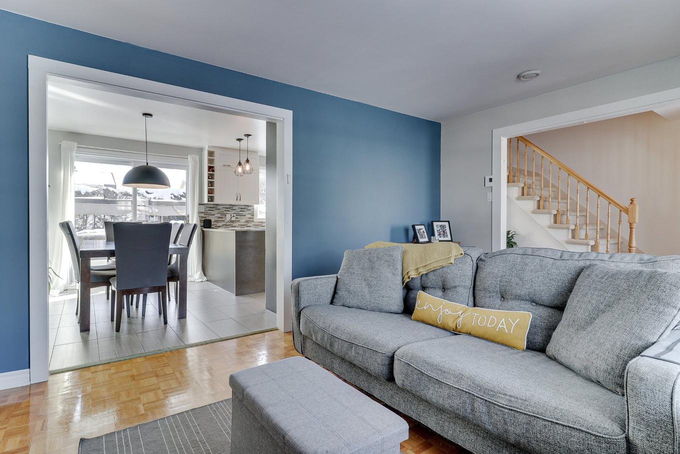 Salon - 660 Rue De Livaudière, Terrebonne (Terrebonne), QC - Indoor Photo Showing Living Room
