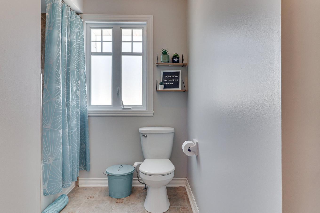Salle de bains - 660 Rue De Livaudière, Terrebonne (Terrebonne), QC - Indoor Photo Showing Bathroom