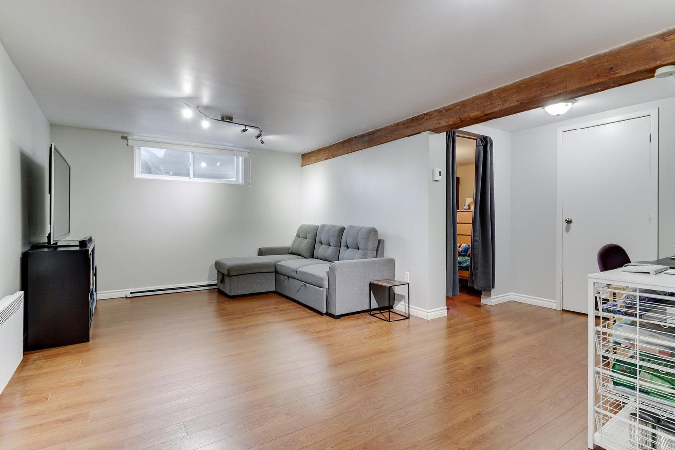 Salle familiale - 660 Rue De Livaudière, Terrebonne (Terrebonne), QC - Indoor