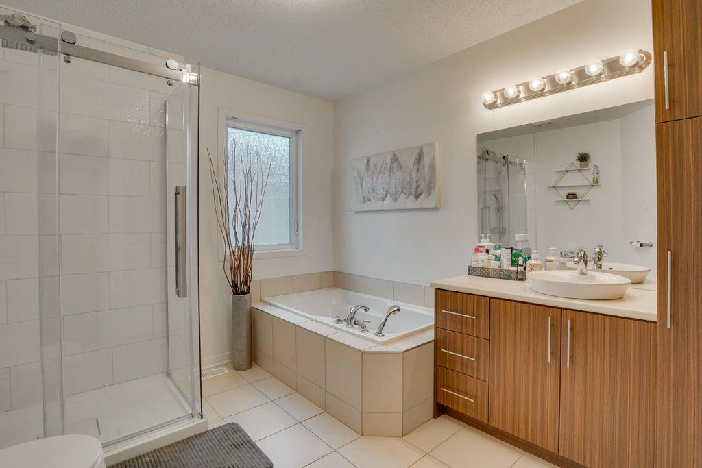 Salle de bains - 210 Rue De La Forteresse, Gatineau (Masson-Angers), QC - Indoor Photo Showing Bathroom