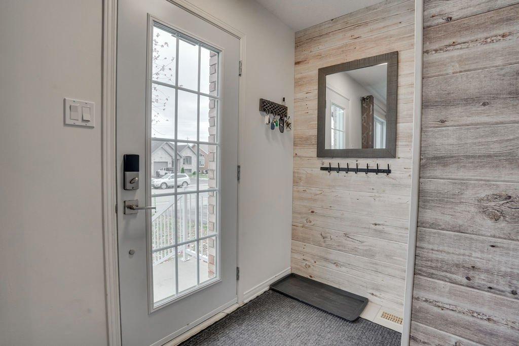 Hall d'entrée/Vestibule - 210 Rue De La Forteresse, Gatineau (Masson-Angers), QC - Indoor Photo Showing Other Room