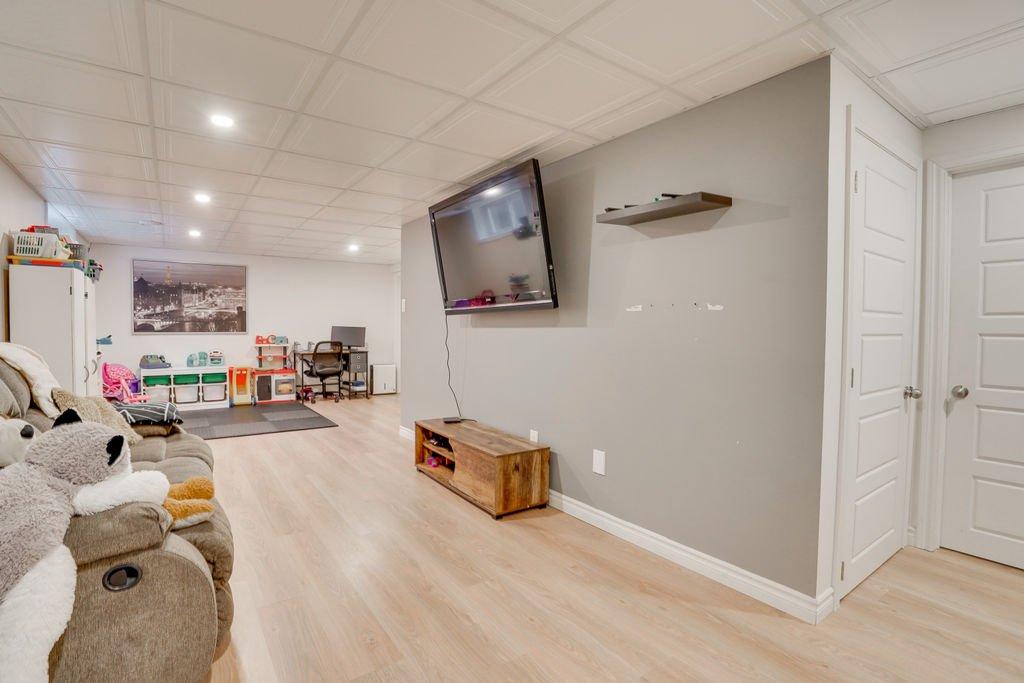 Salle familiale - 210 Rue De La Forteresse, Gatineau (Masson-Angers), QC - Indoor