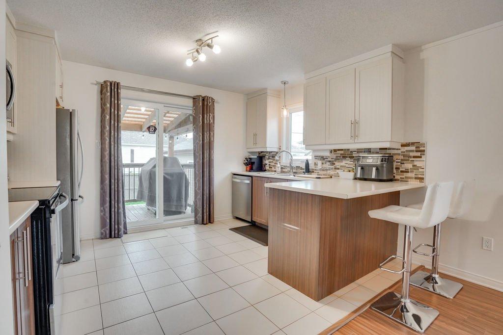 Cuisine - 210 Rue De La Forteresse, Gatineau (Masson-Angers), QC - Indoor Photo Showing Kitchen With Upgraded Kitchen