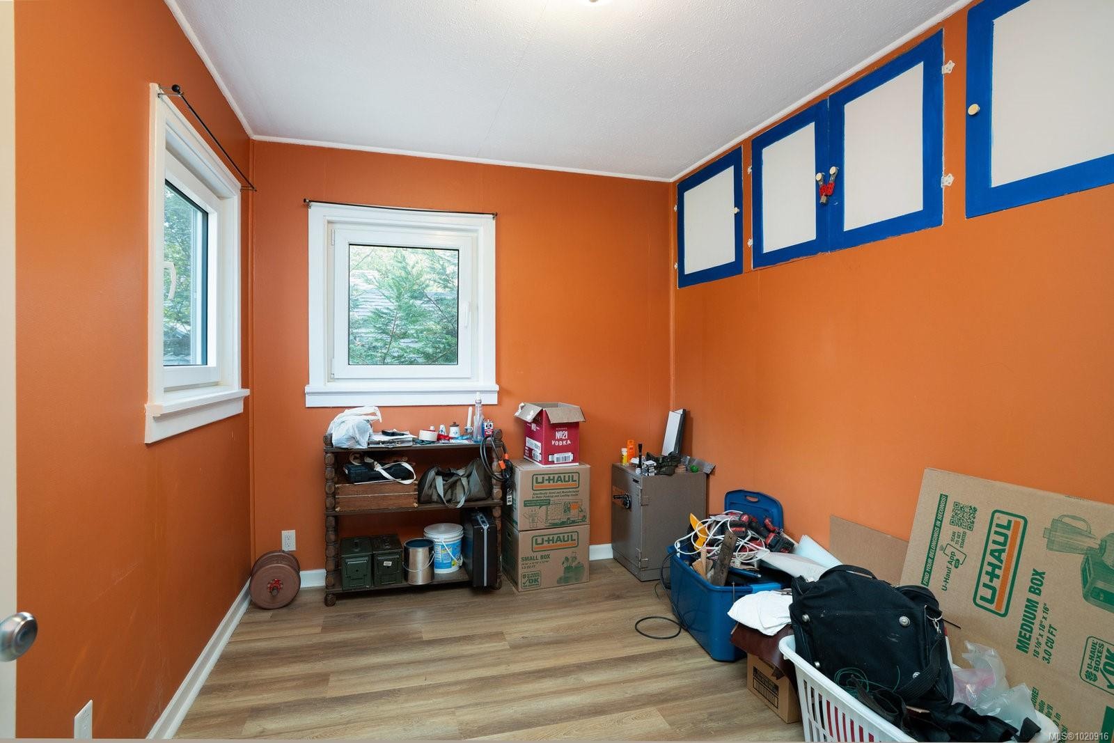 1256 Walnut St, Victoria, BC