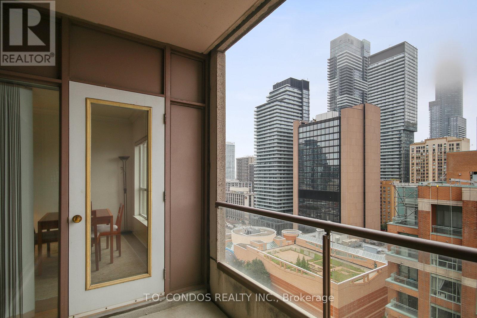 1806 - 909 Bay Street, Toronto, ON - Outdoor With Balcony