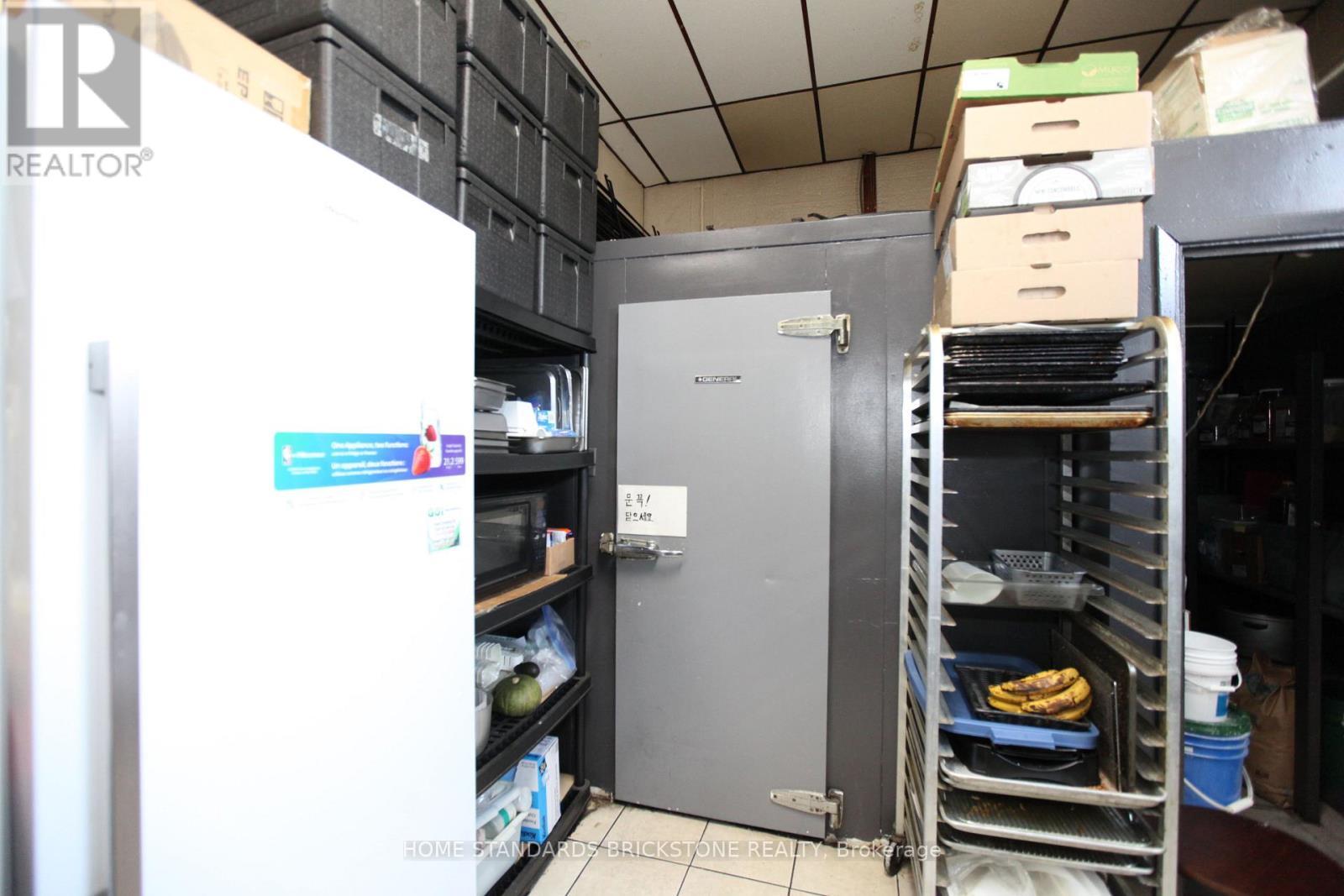 4069 Chesswood Drive, Toronto, ON