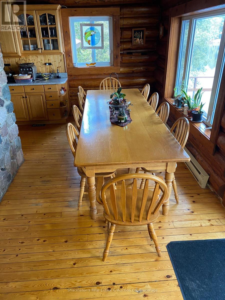 2407 Highway 11 Highway N, Unorganized Townships (Marten River), ON - Indoor Photo Showing Dining Room
