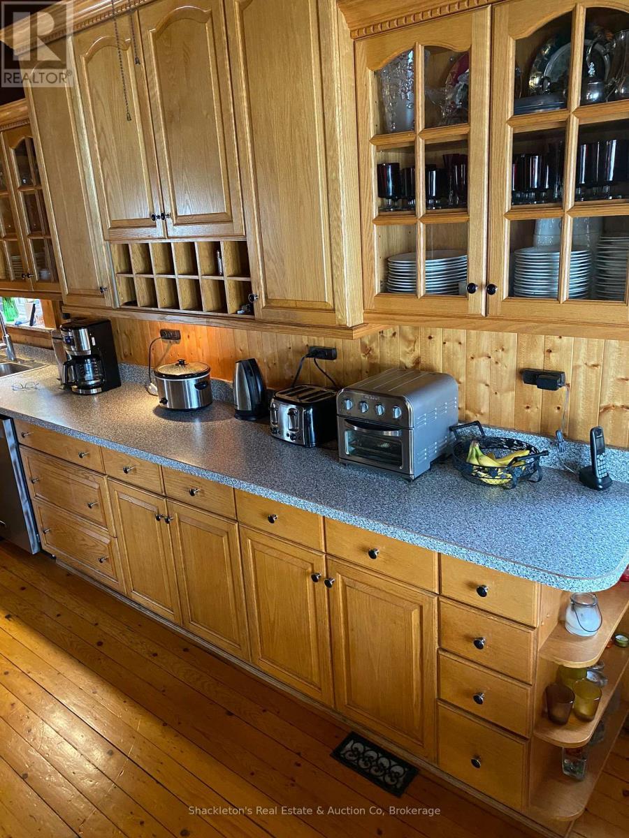 2407 Highway 11 Highway N, Unorganized Townships (Marten River), ON - Indoor Photo Showing Kitchen