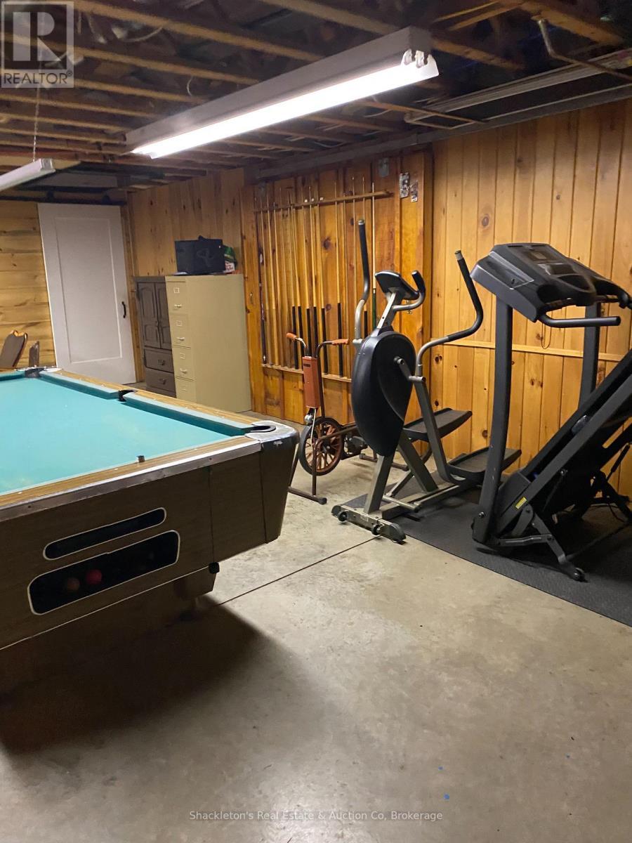 2407 Highway 11 Highway N, Unorganized Townships (Marten River), ON - Indoor