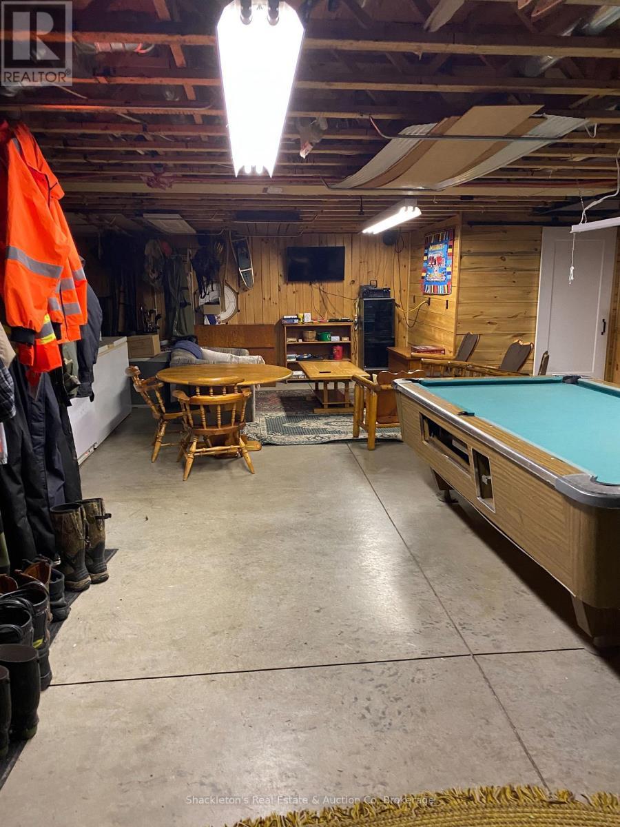 2407 Highway 11 Highway N, Unorganized Townships (Marten River), ON - Indoor Photo Showing Other Room