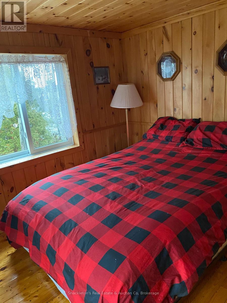 2407 Highway 11 Highway N, Unorganized Townships (Marten River), ON - Indoor Photo Showing Bedroom