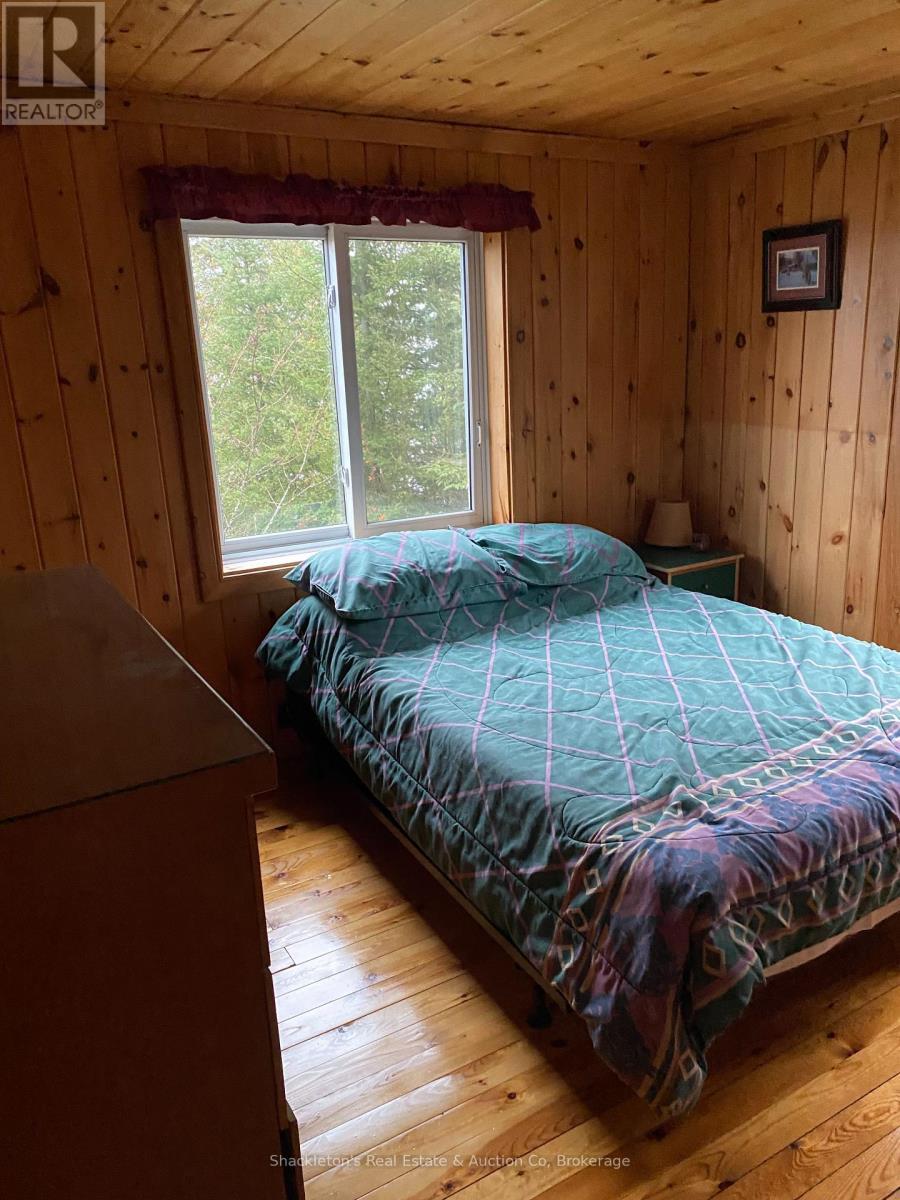 2407 Highway 11 Highway N, Unorganized Townships (Marten River), ON - Indoor Photo Showing Bedroom