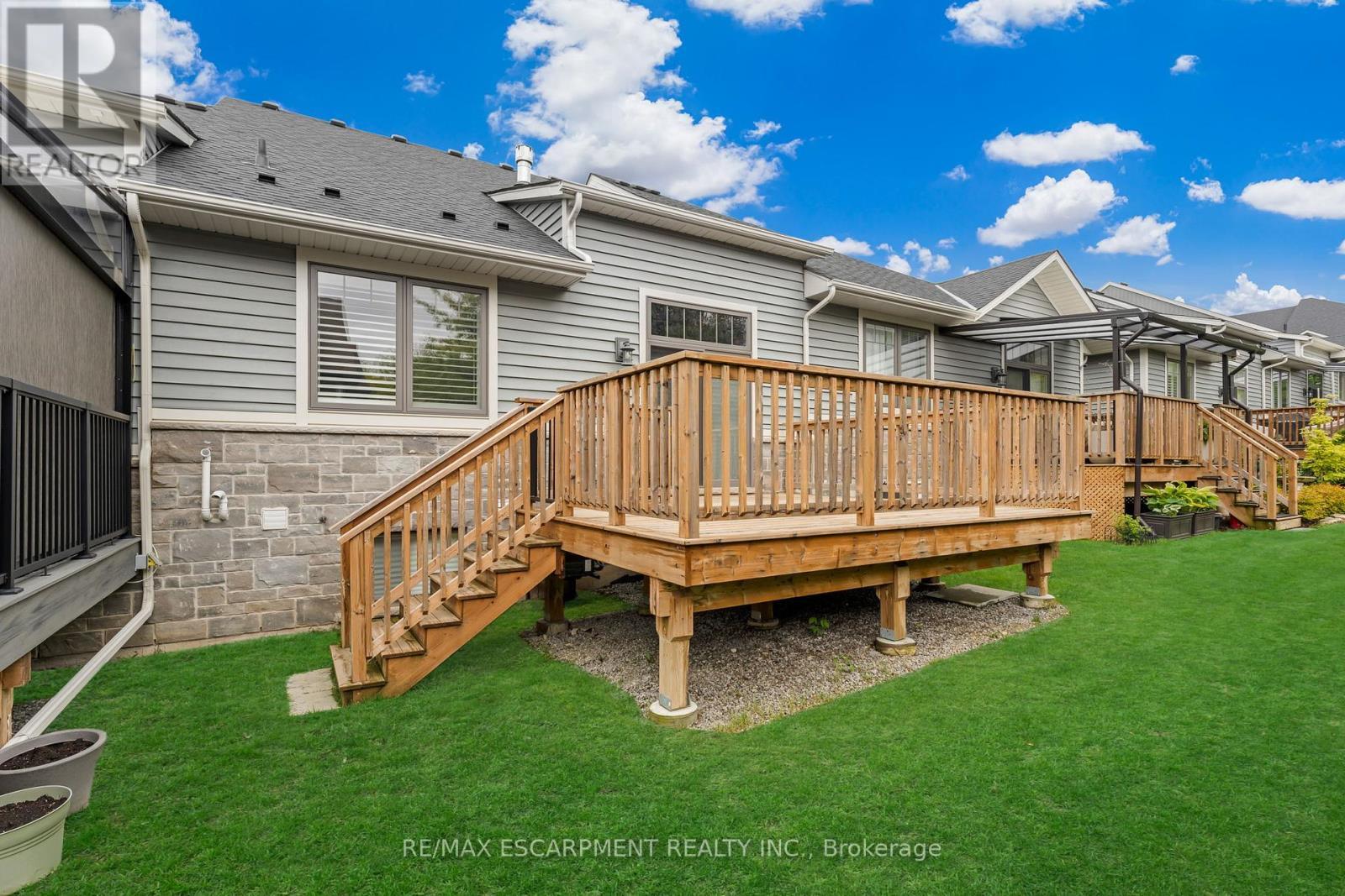 5 - 2848 King Street, Lincoln, ON - Outdoor With Deck Patio Veranda