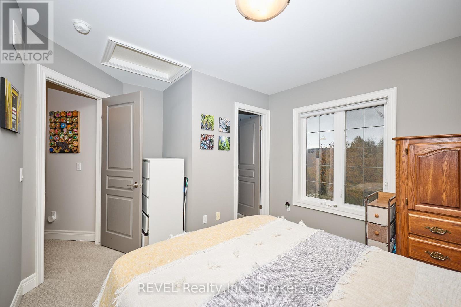 5 - 608 Simcoe Street, Niagara-On-The-Lake (Town), ON - Indoor Photo Showing Bedroom