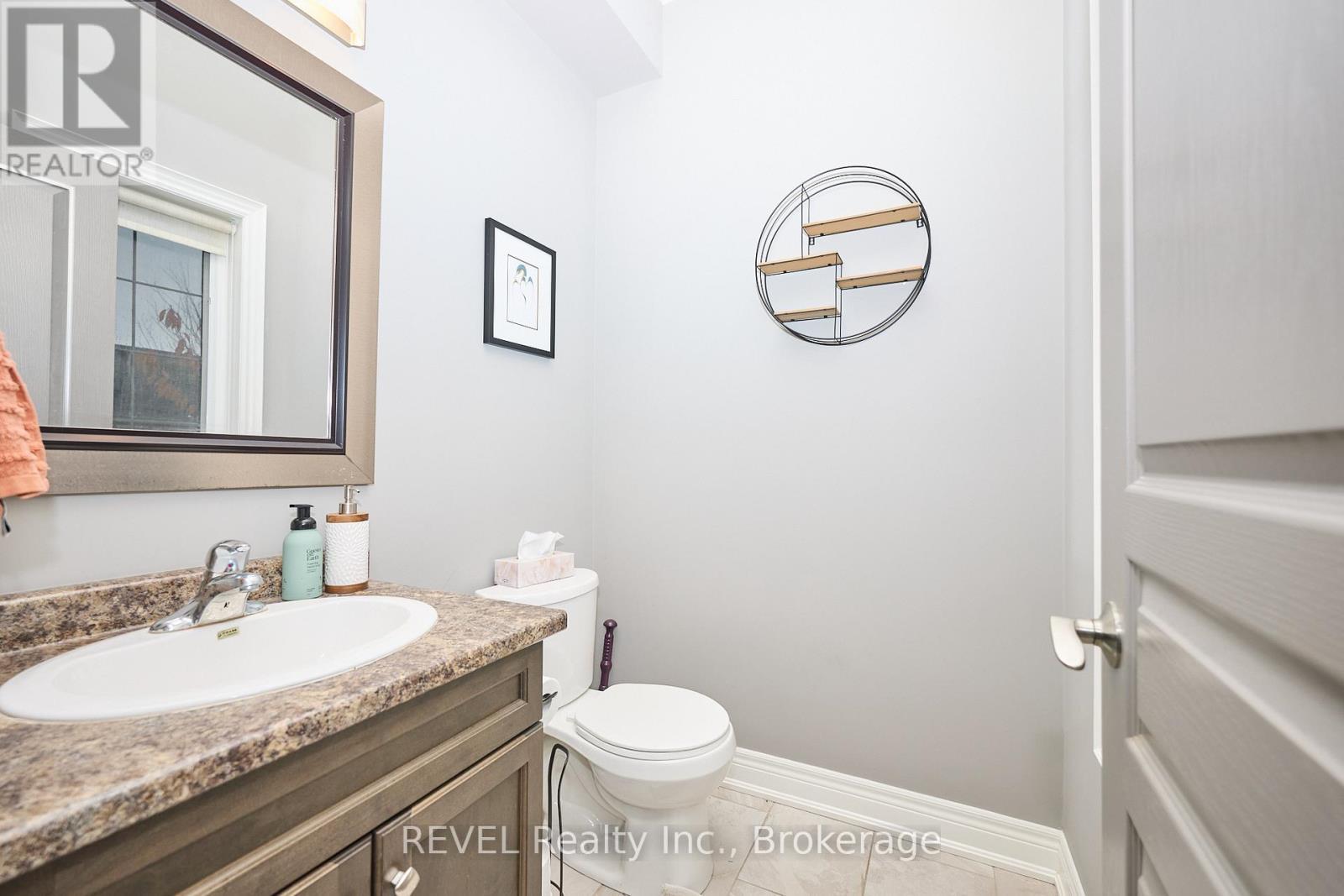 5 - 608 Simcoe Street, Niagara-On-The-Lake (Town), ON - Indoor Photo Showing Bathroom