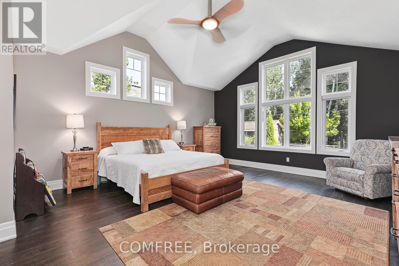 106 High Bluff Lane, Blue Mountains, ON - Indoor Photo Showing Bedroom