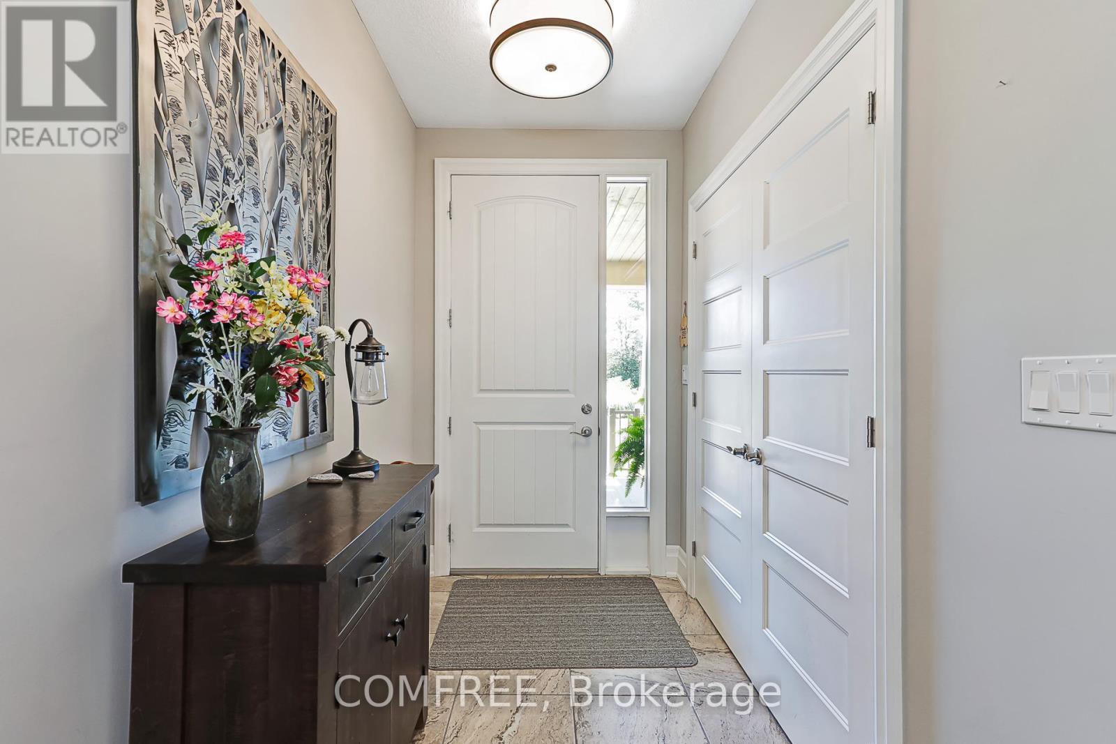 106 High Bluff Lane, Blue Mountains, ON - Indoor Photo Showing Other Room