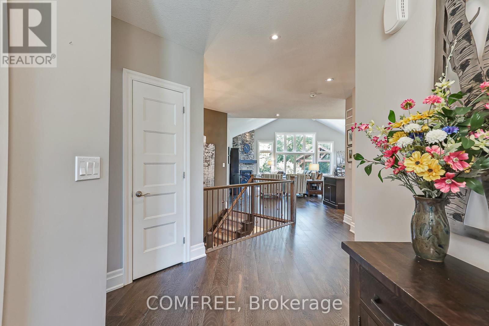 106 High Bluff Lane, Blue Mountains, ON - Indoor Photo Showing Other Room