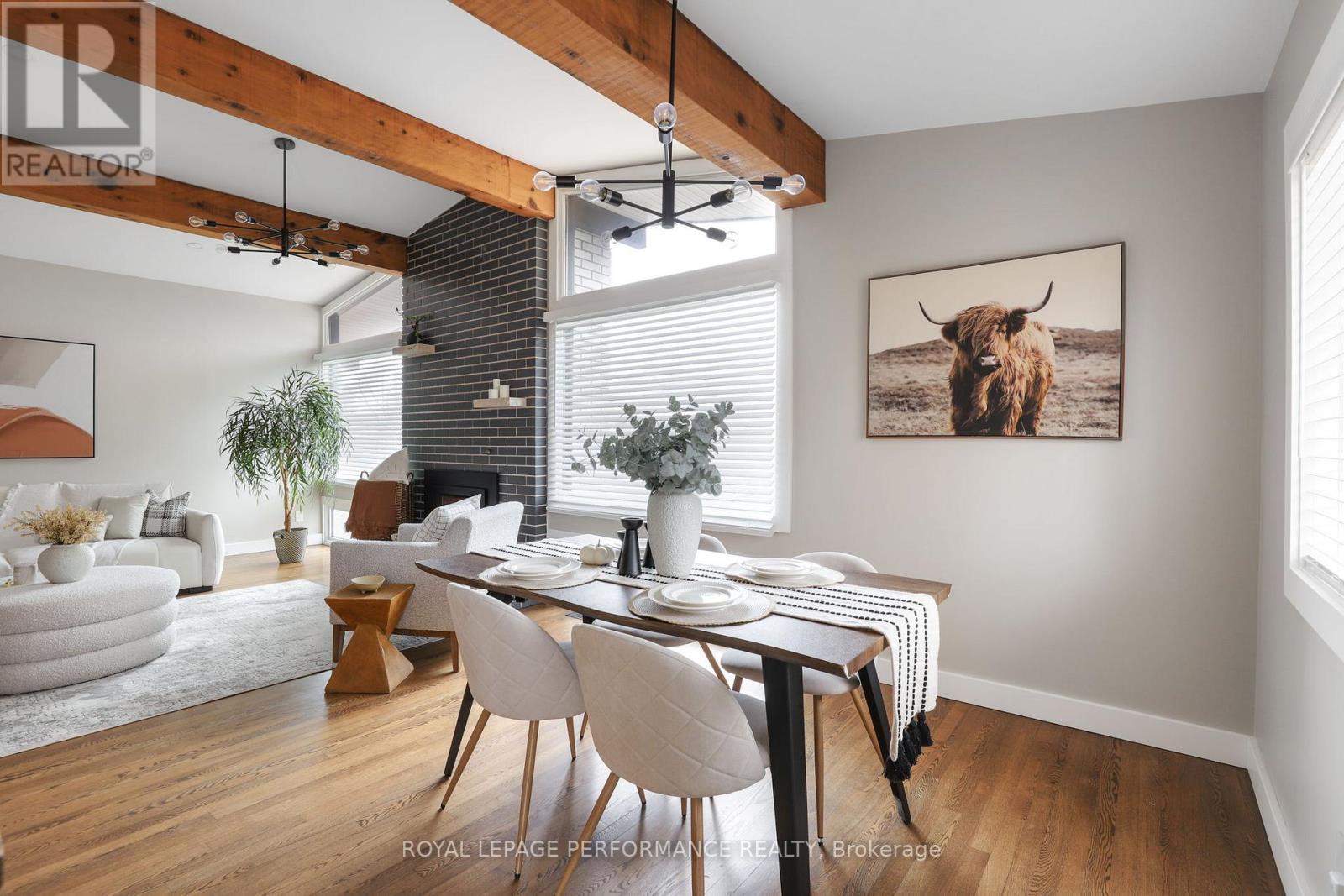 2320 Nerta Street, Ottawa, ON - Indoor Photo Showing Dining Room