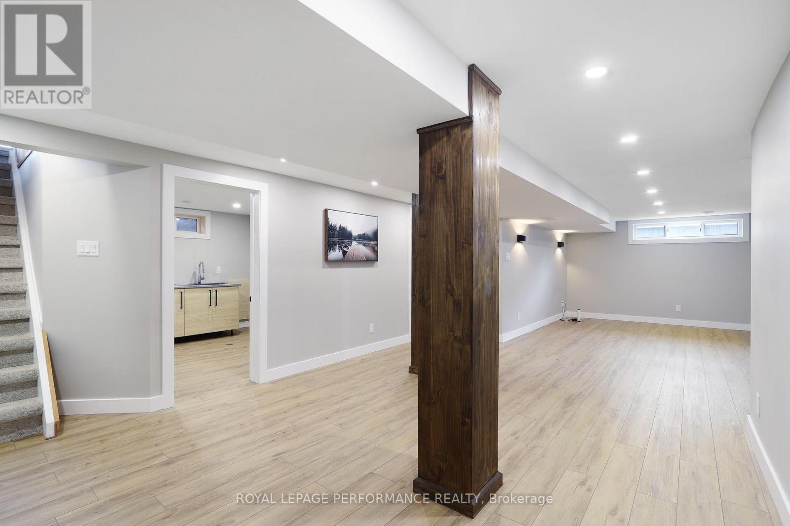 2320 Nerta Street, Ottawa, ON - Indoor Photo Showing Other Room