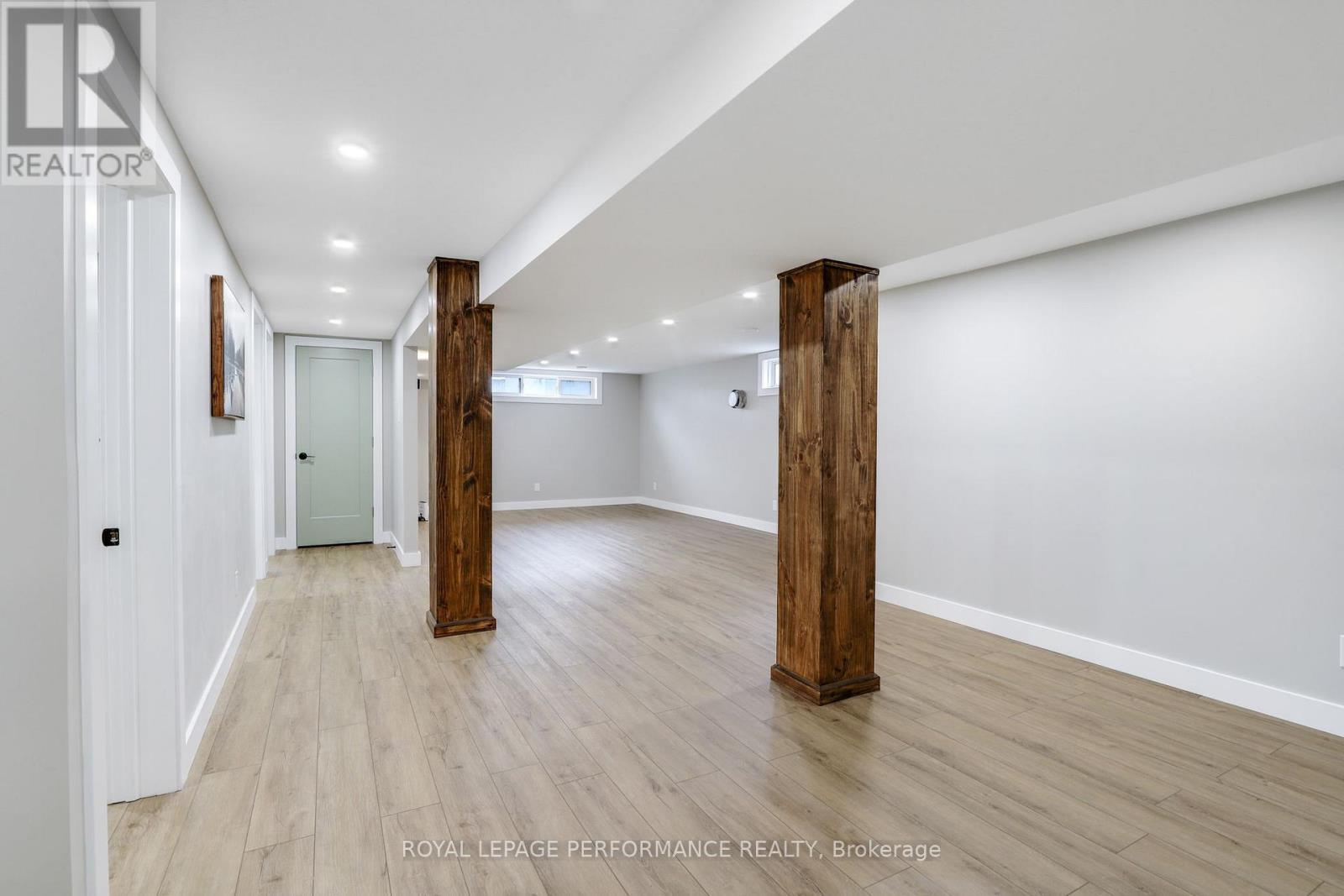 2320 Nerta Street, Ottawa, ON - Indoor Photo Showing Other Room