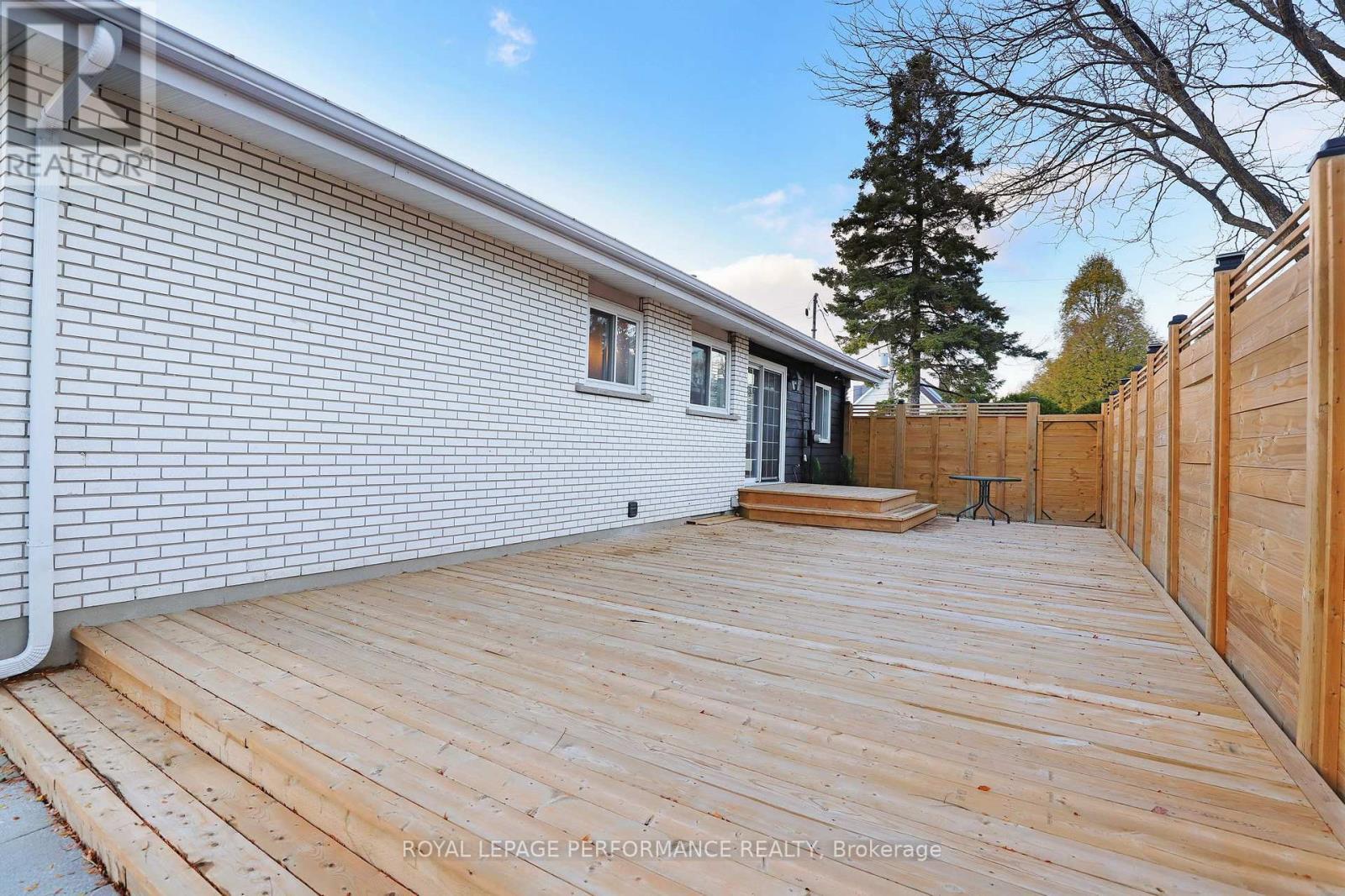 2320 Nerta Street, Ottawa, ON - Outdoor With Exterior
