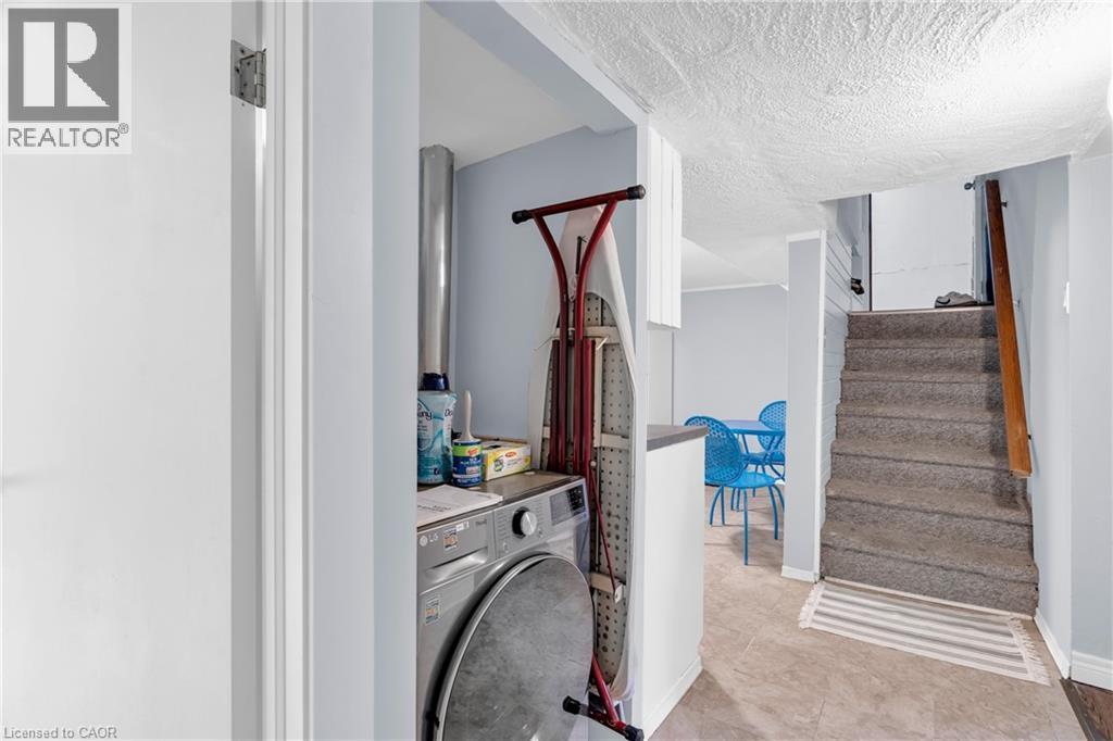 301 Franklin Street N Unit# C, Kitchener, ON - Indoor Photo Showing Laundry Room