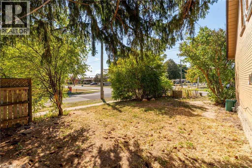 301 Franklin Street N Unit# C, Kitchener, ON - Outdoor