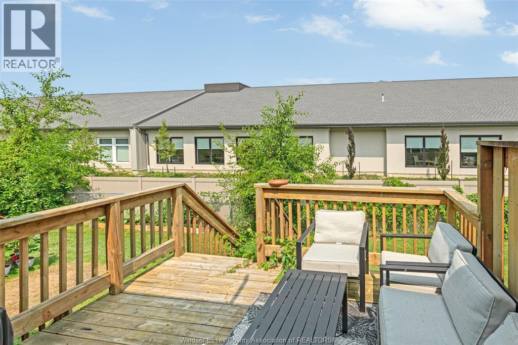 1678 Fieldcrest, Tecumseh, ON - Outdoor With Deck Patio Veranda With Exterior
