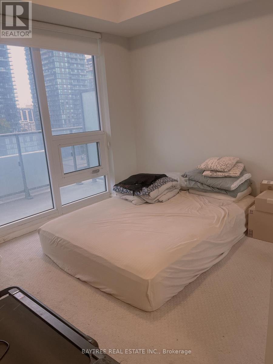1610 - 2221 Yonge Street, Toronto, ON - Indoor Photo Showing Bedroom
