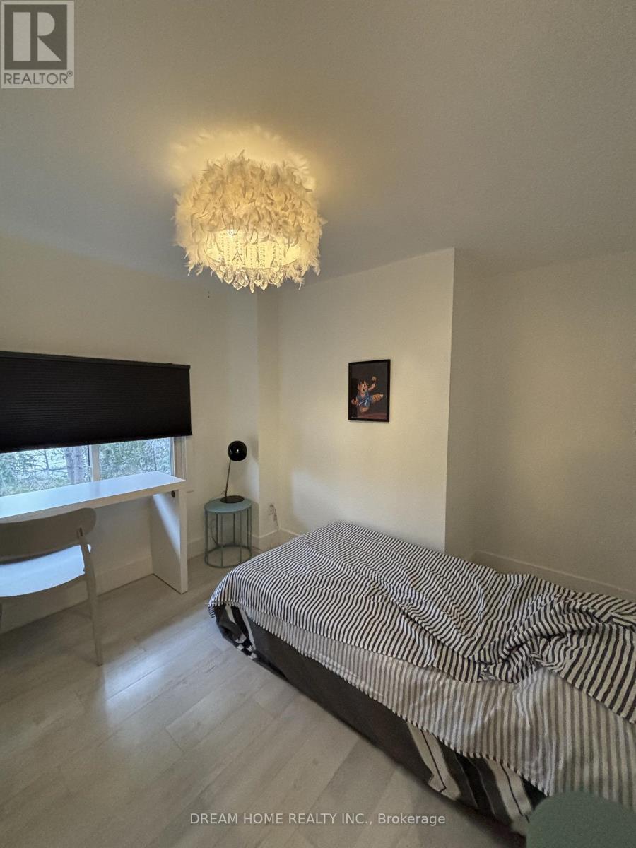 Upper - 160 Olde Bayview Avenue, Richmond Hill, ON - Indoor Photo Showing Bedroom