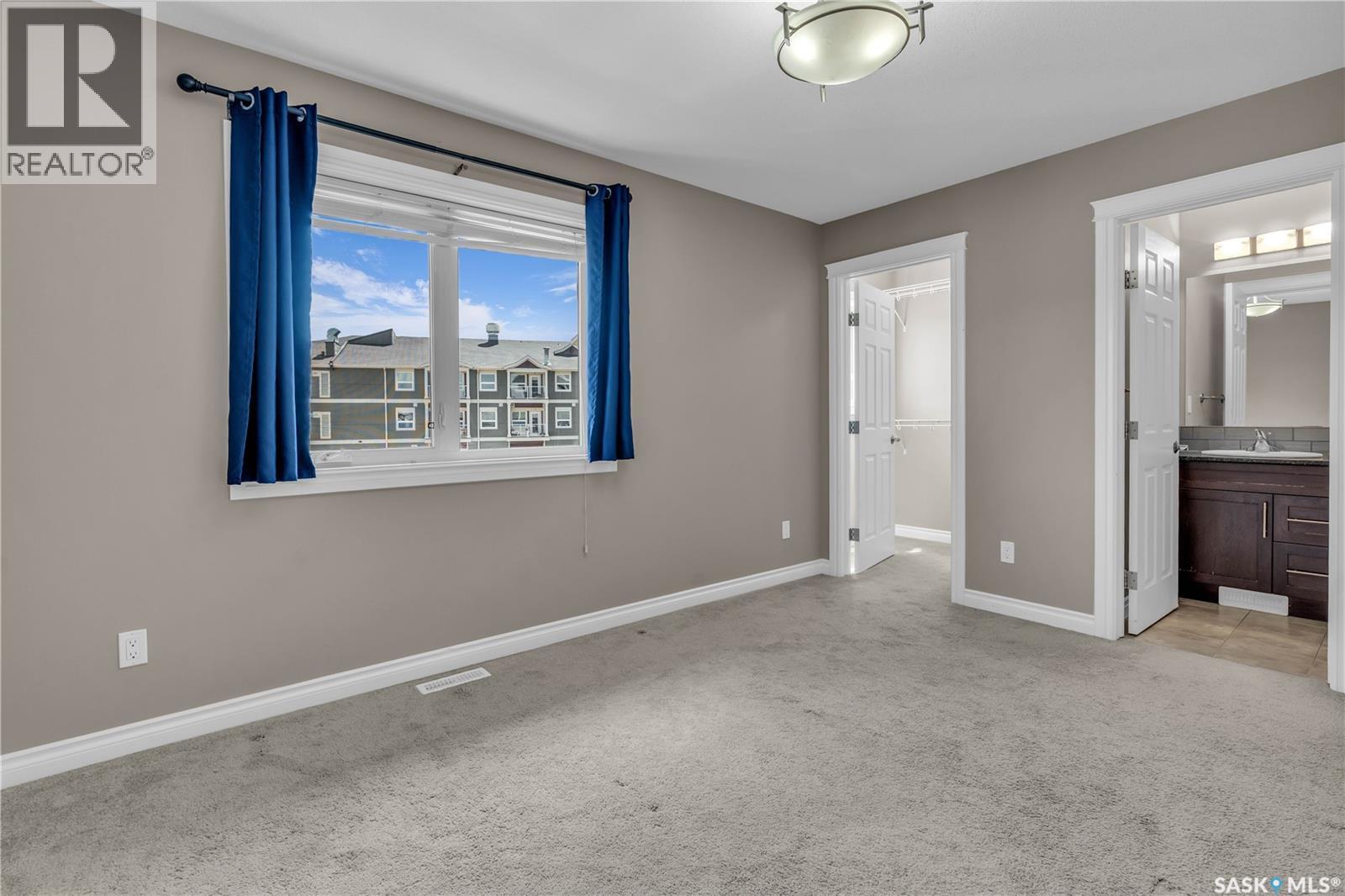 103 212 Willis Crescent, Saskatoon, SK - Indoor