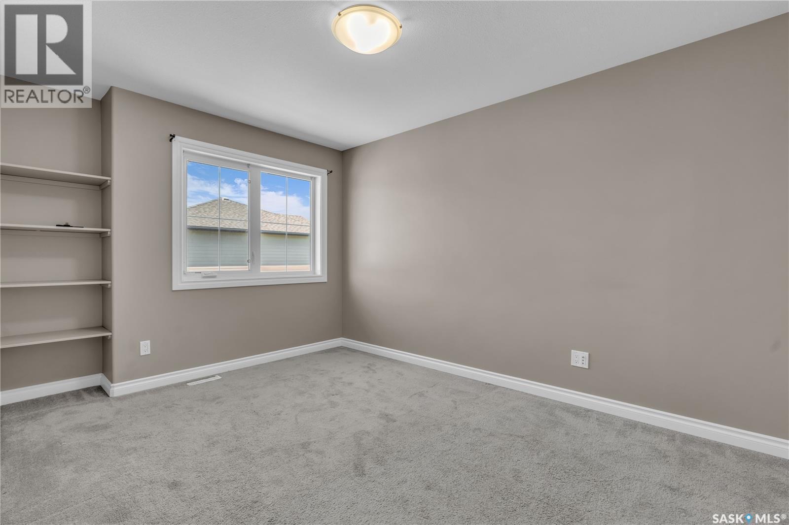 103 212 Willis Crescent, Saskatoon, SK - Indoor Photo Showing Other Room