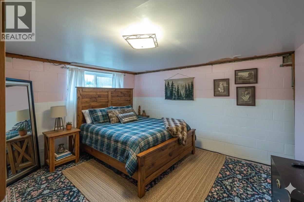 Bedroom 5 - staged - 225 Circle Drive, Oliver, BC - Indoor Photo Showing Bedroom