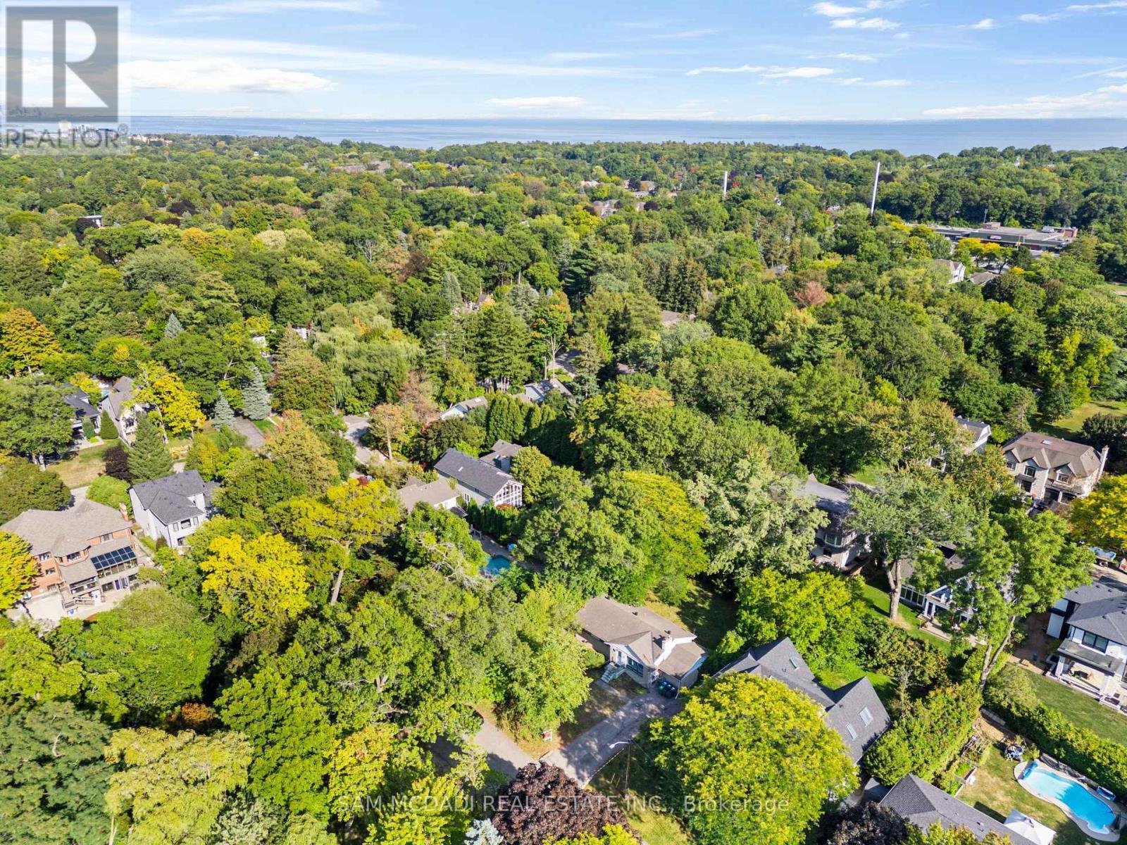 1302 Martley Drive, Mississauga, ON - Outdoor With View