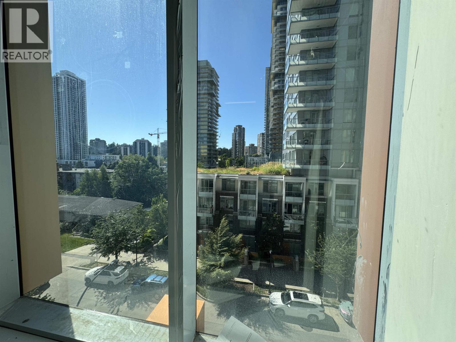 427 6378 Silver Avenue, Burnaby, BC