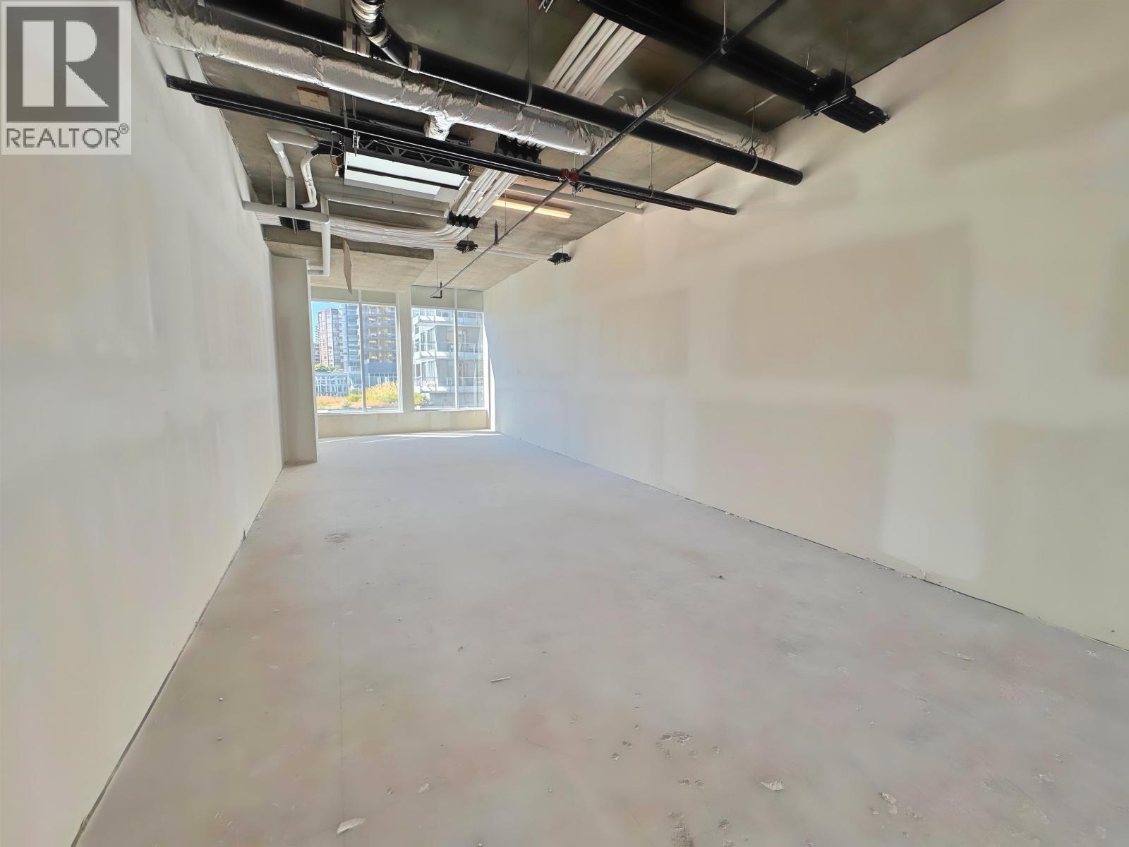 427 6378 Silver Avenue, Burnaby, BC