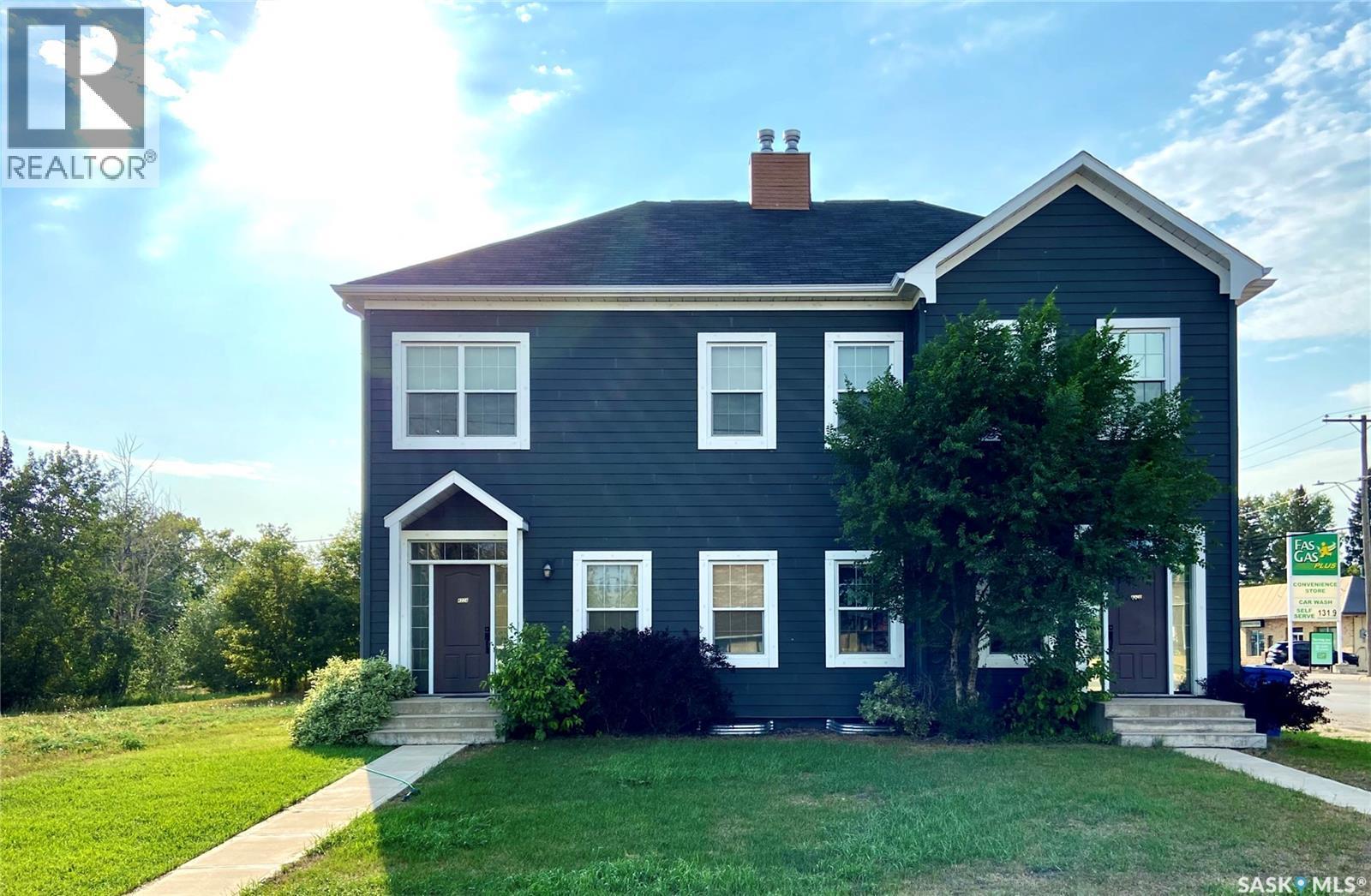 A & B 422 St Mary Street, Esterhazy, SK - Outdoor With Facade