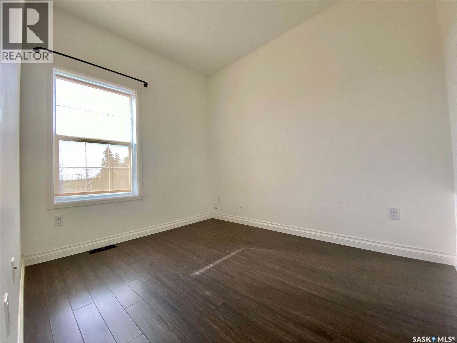 A & B 422 St Mary Street, Esterhazy, SK - Indoor Photo Showing Other Room