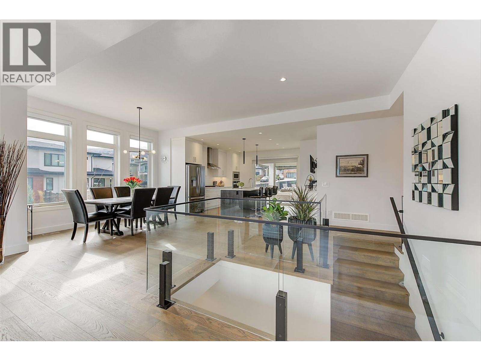 1235 Ponds Avenue, Kelowna, BC - Indoor