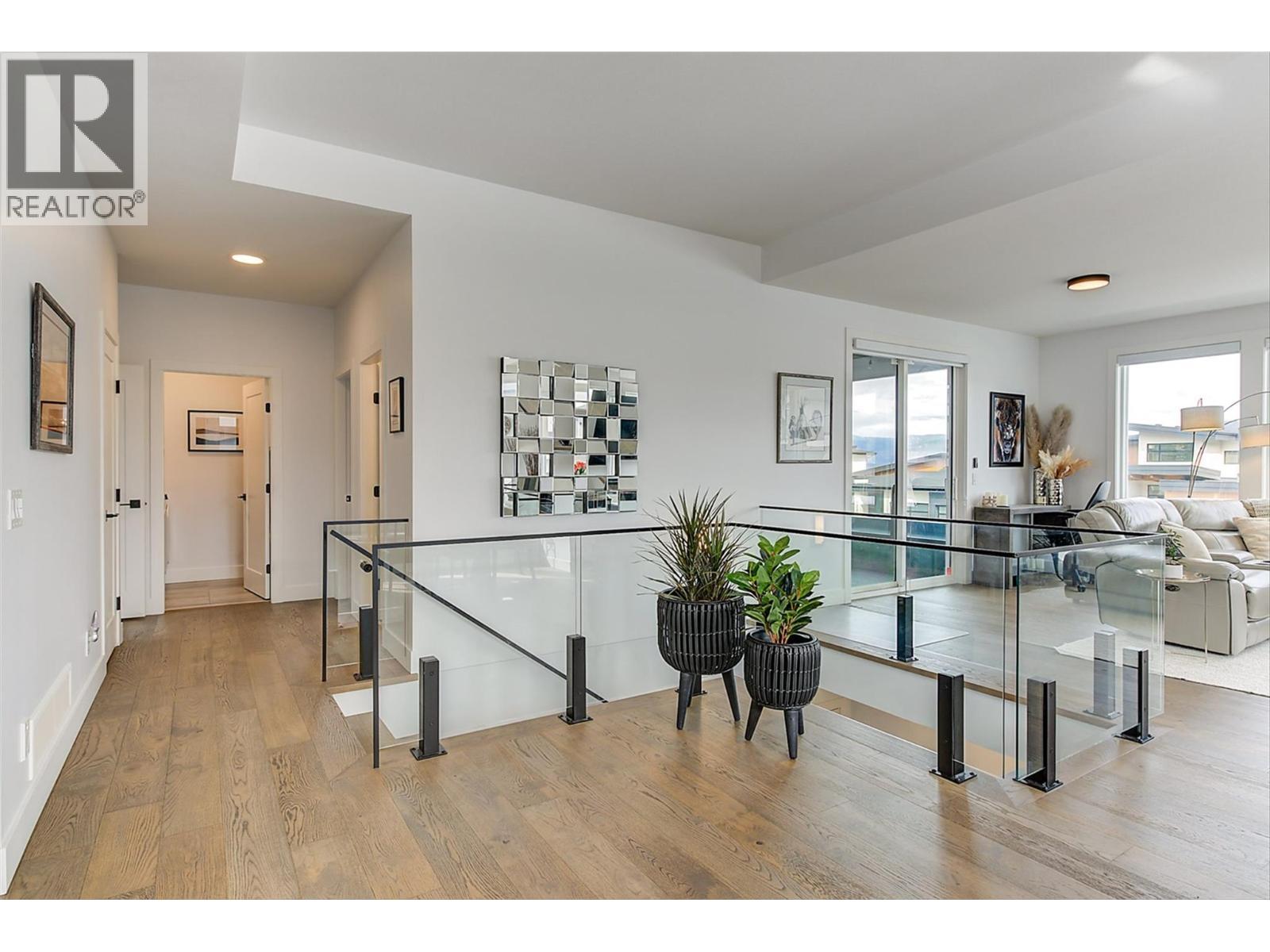 1235 Ponds Avenue, Kelowna, BC - Indoor Photo Showing Other Room