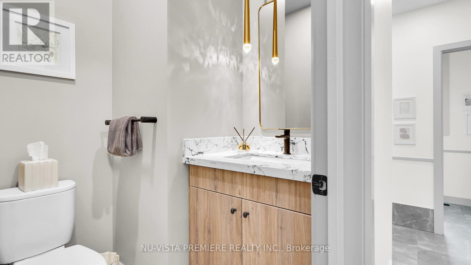 3998 Big Leaf Trail, London South (South V), ON - Indoor Photo Showing Bathroom