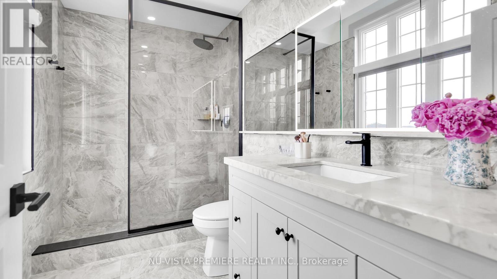 3998 Big Leaf Trail, London South (South V), ON - Indoor Photo Showing Bathroom