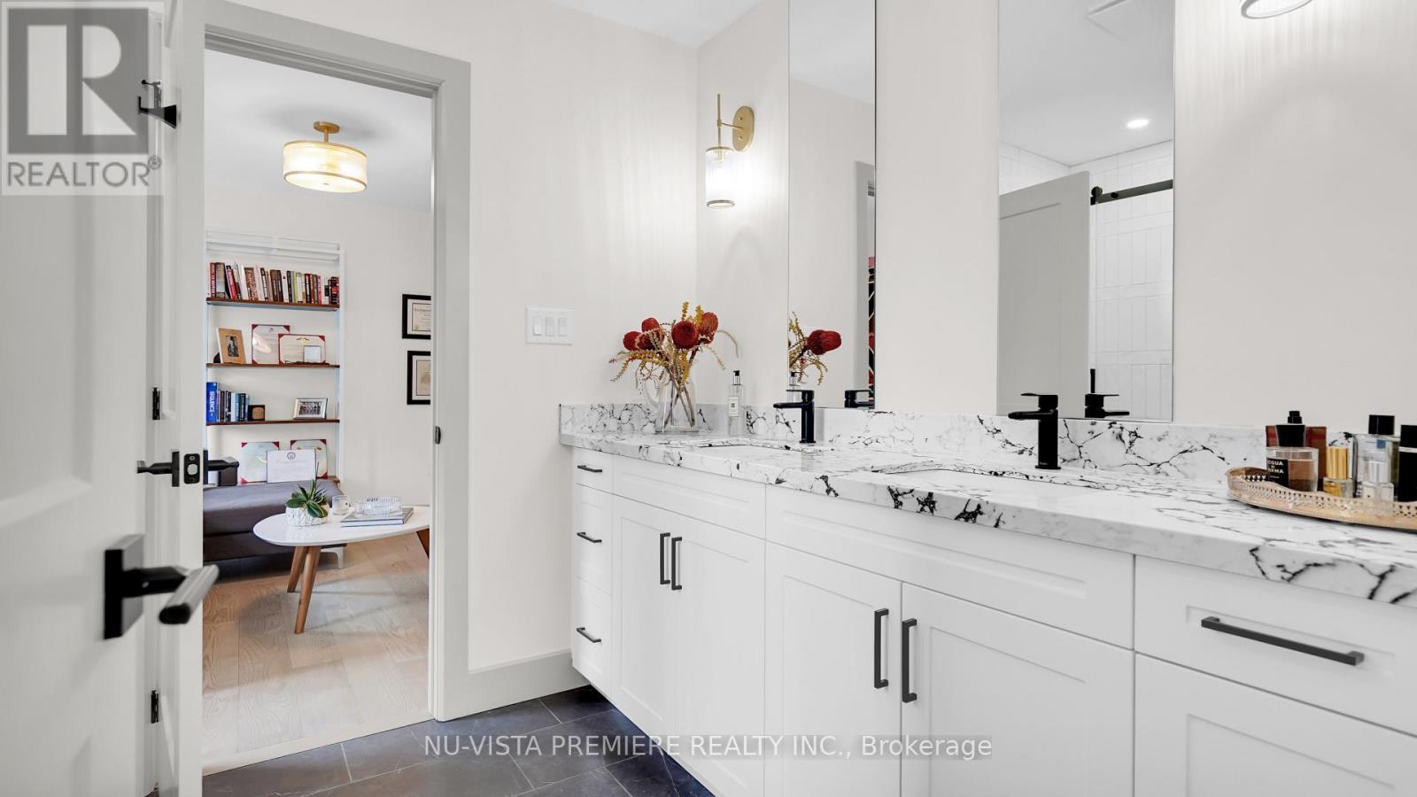 3998 Big Leaf Trail, London South (South V), ON - Indoor Photo Showing Bathroom