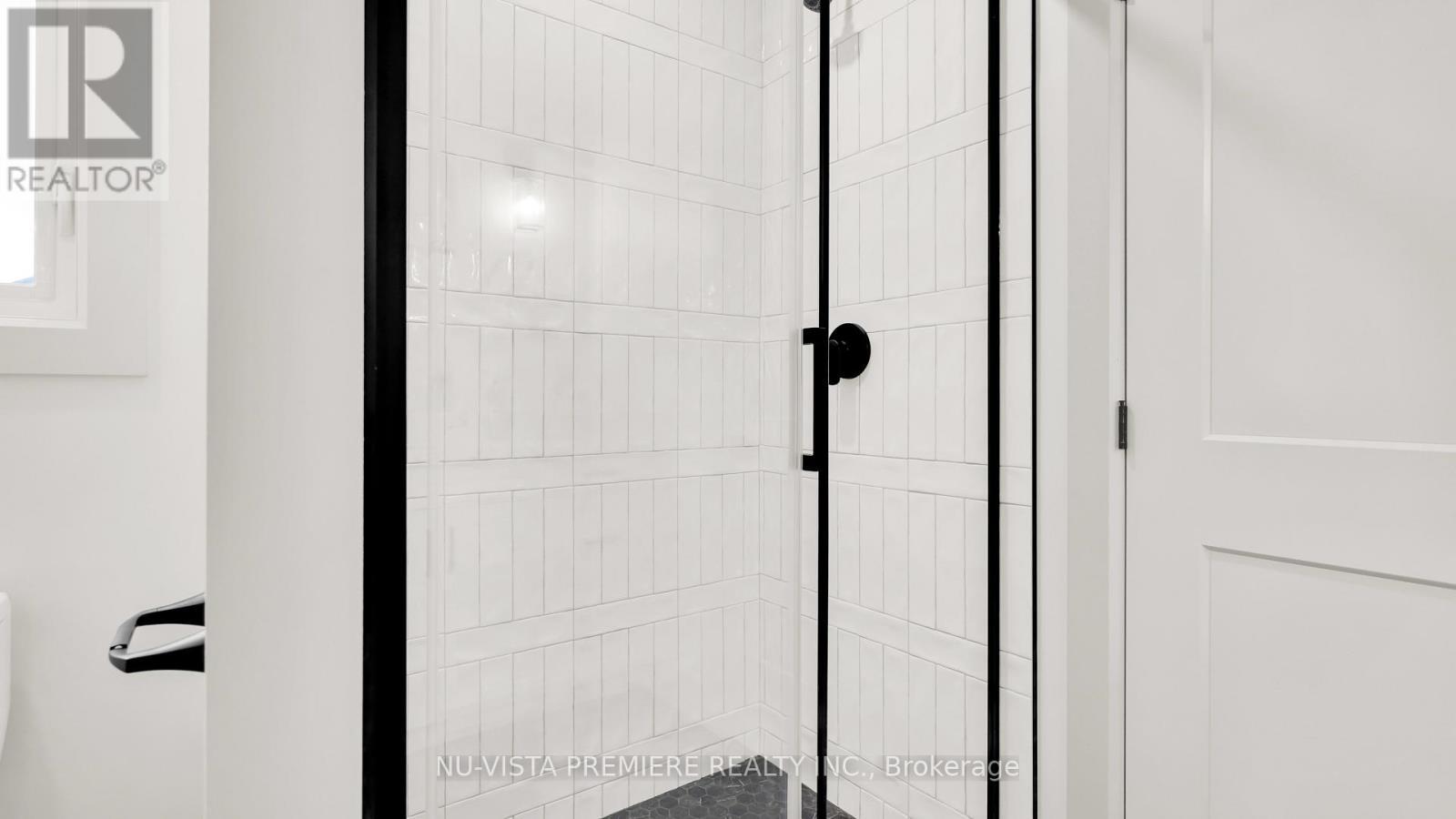 3998 Big Leaf Trail, London South (South V), ON - Indoor