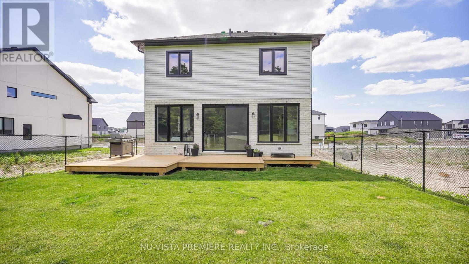 3998 Big Leaf Trail, London South (South V), ON - Outdoor With Deck Patio Veranda