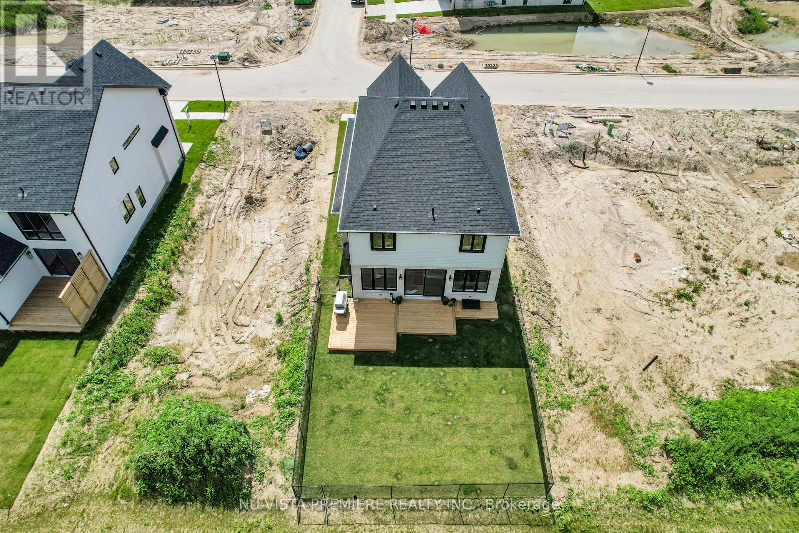 3998 Big Leaf Trail, London South (South V), ON - Outdoor