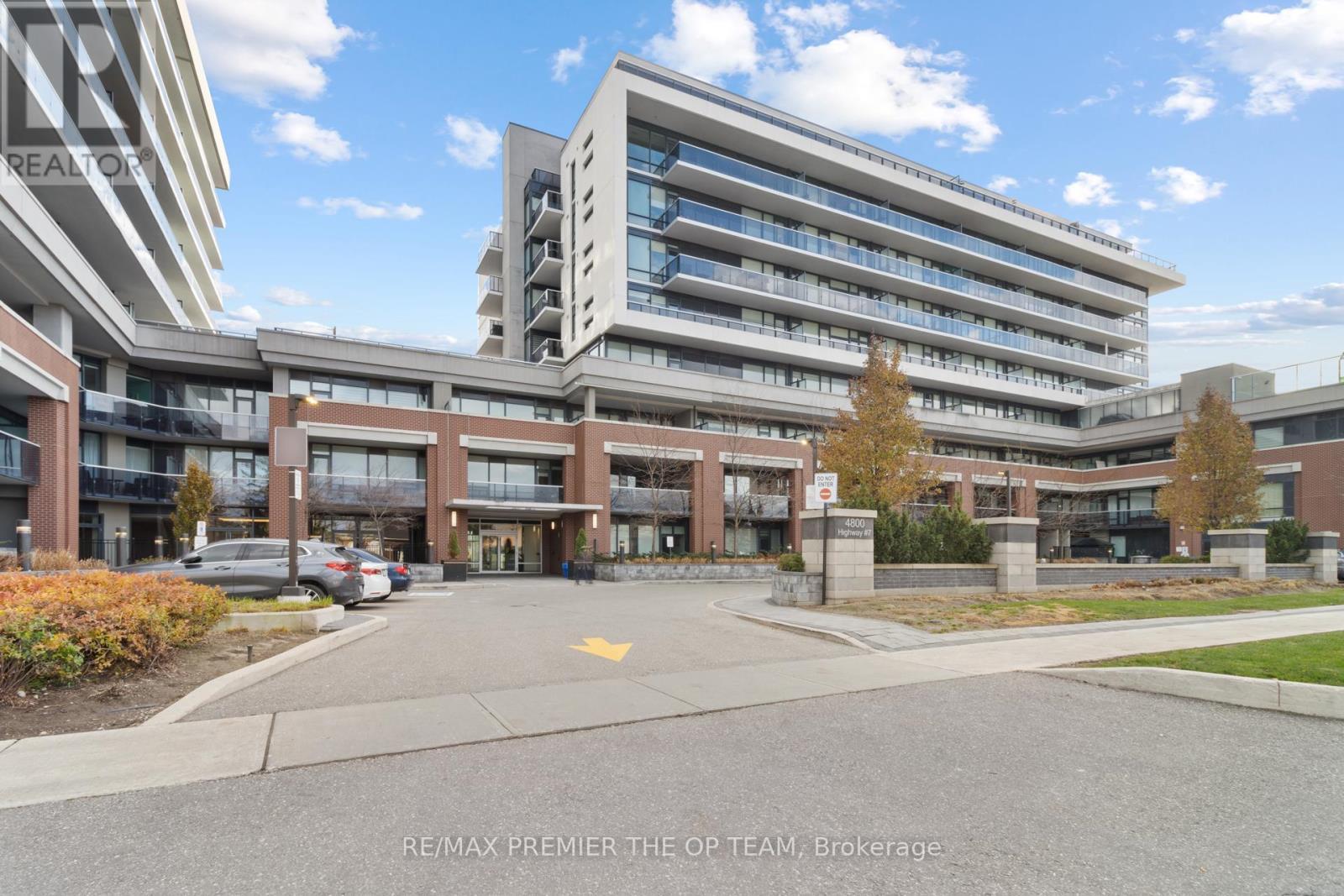 508 - 4800 Highway 7 W, Vaughan, ON - Outdoor With Balcony With Facade