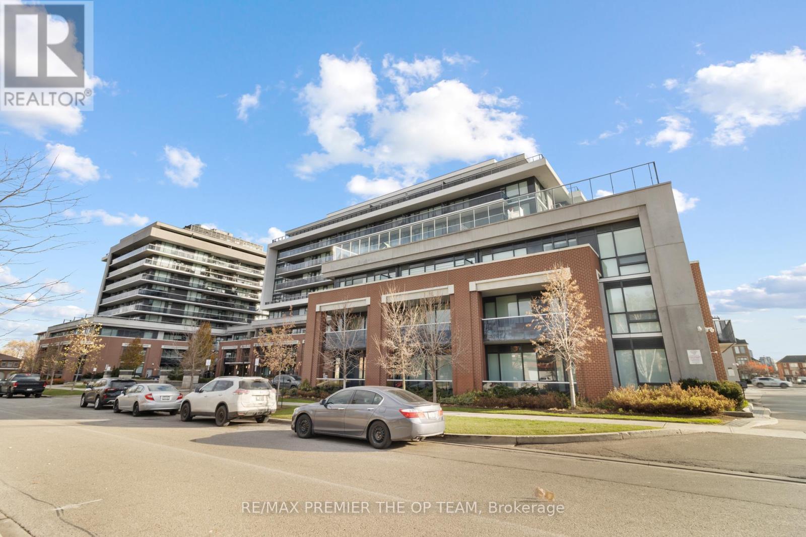 508 - 4800 Highway 7 W, Vaughan, ON - Outdoor With Facade